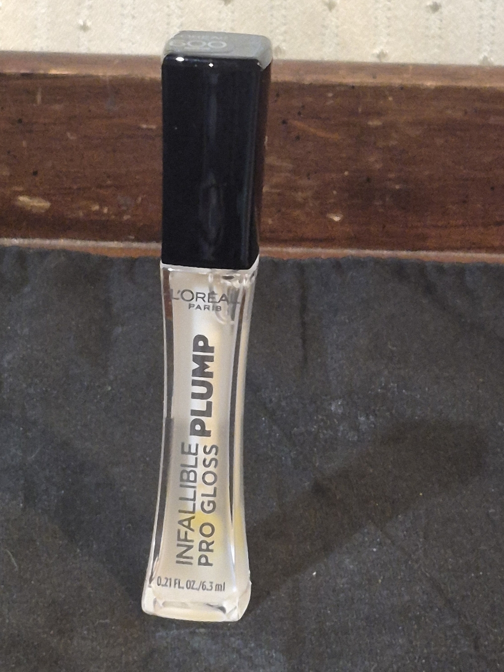 NWT L'Oreal Infallible Pro Gloss Plump - 600 Mirror Clear